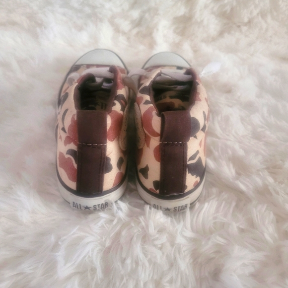 Converse Brown Camouflage, Child Size 3 - Picture 3 of 5